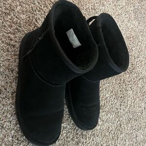 Cozy Black Winter Boots